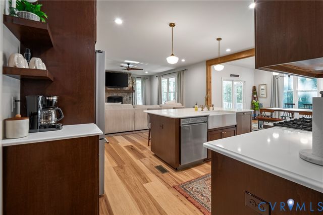 7207 McClellan Rd, Mechanicsville, VA 23111