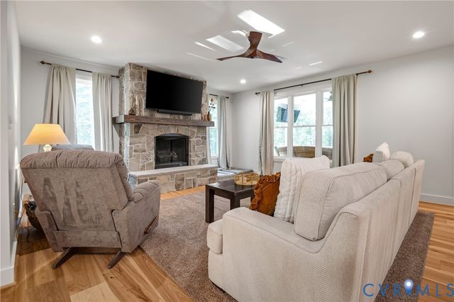 7207 McClellan Rd, Mechanicsville, VA 23111