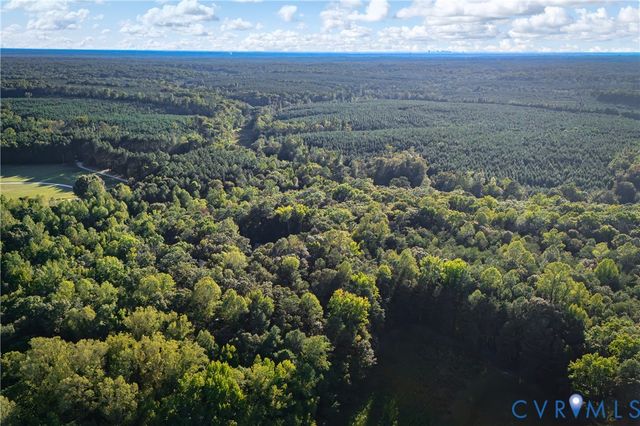 7207 McClellan Rd, Mechanicsville, VA 23111