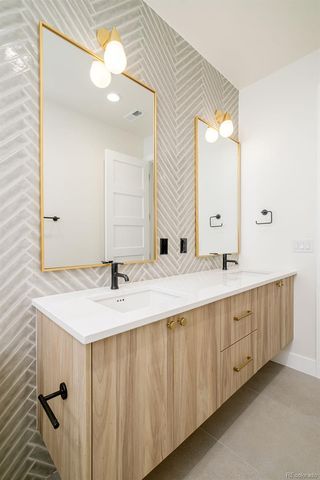 1074 S Cook Street, Denver, CO 80209