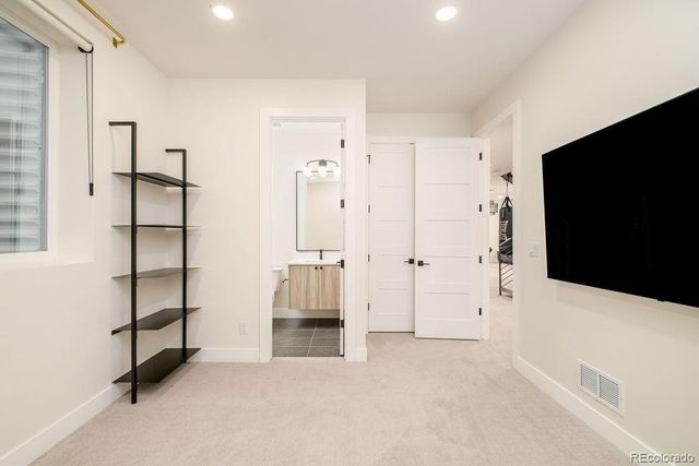 1074 S Cook Street, Denver, CO 80209