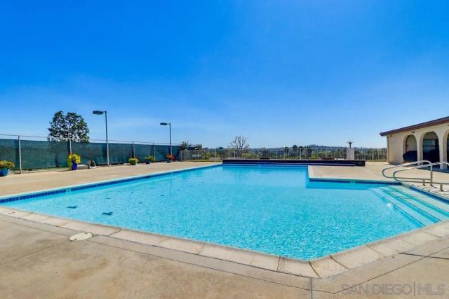 611 Via Santa Paulo, Vista, CA 92081