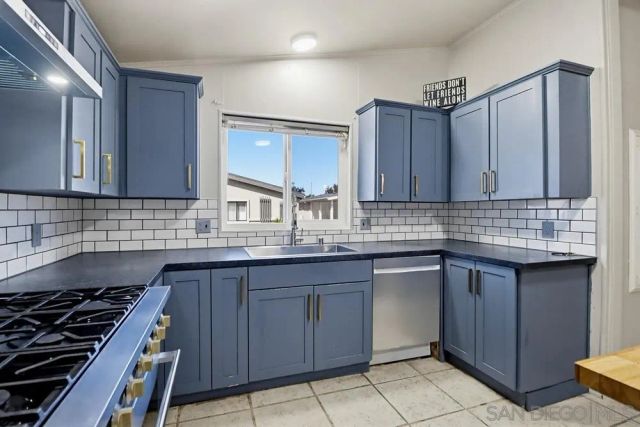 611 Via Santa Paulo, Vista, CA 92081