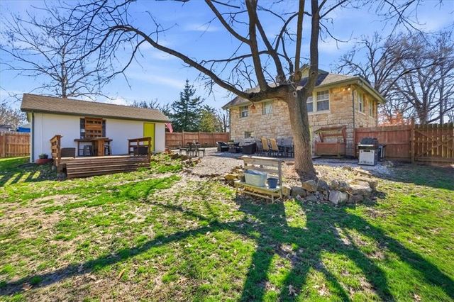 5400 Yecker Avenue, Kansas City, KS 66104