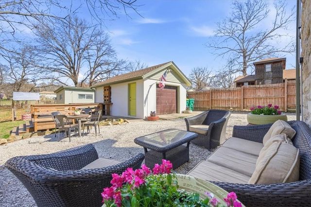 5400 Yecker Avenue, Kansas City, KS 66104