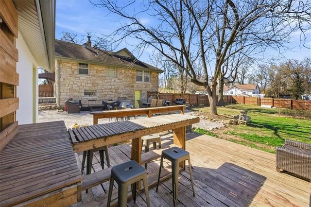 5400 Yecker Avenue, Kansas City, KS 66104