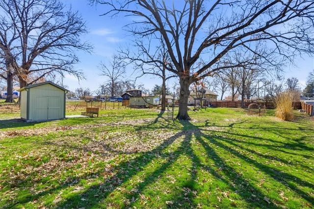 5400 Yecker Avenue, Kansas City, KS 66104