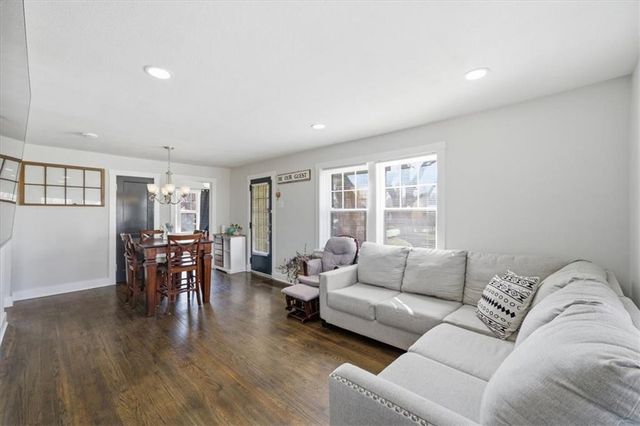 5400 Yecker Avenue, Kansas City, KS 66104