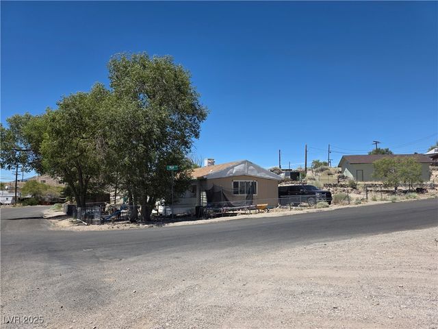 494 South Florence Avenue, Tonopah, NV 89049