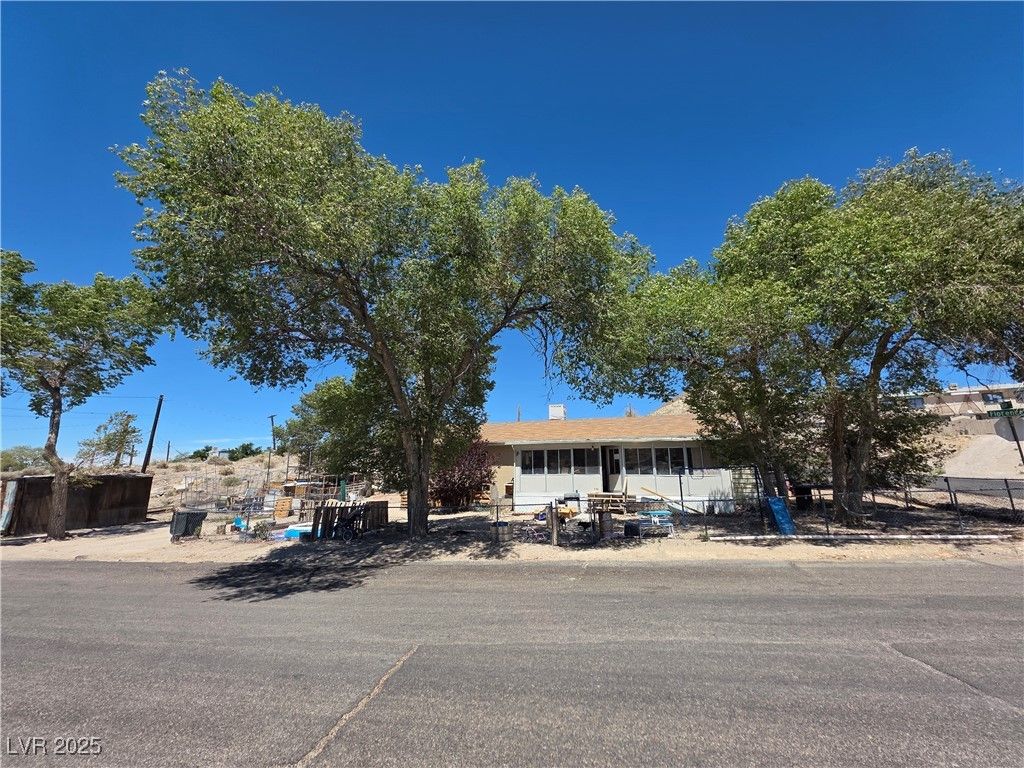 494 South Florence Avenue, Tonopah, NV 89049