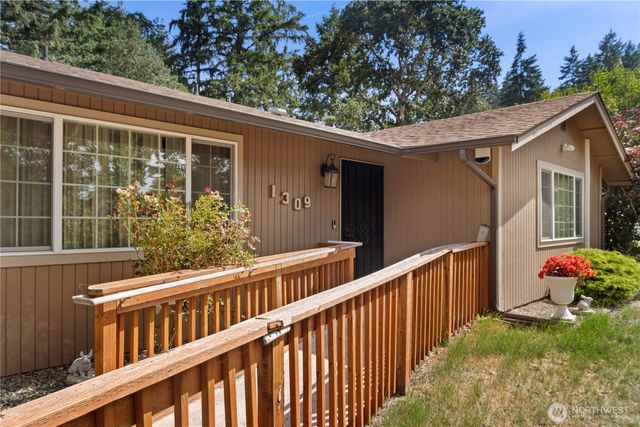 1309 151st st Ct S, Spanaway, WA 98387