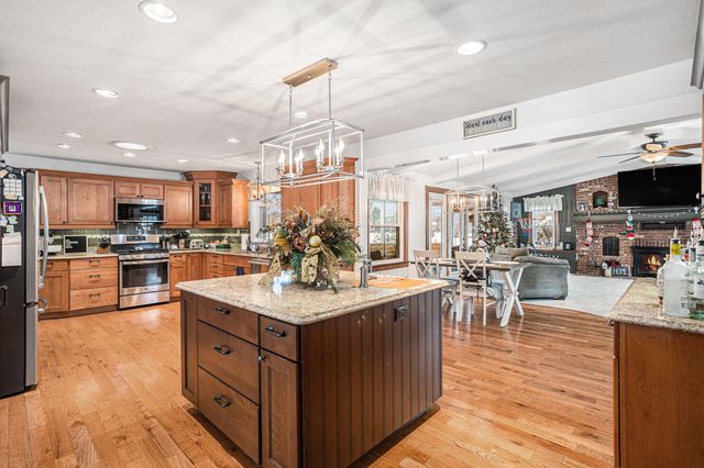 318 Fairway Drive, Coldwater, MI 49036