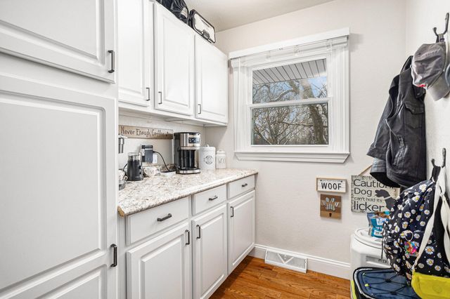 318 Fairway Drive, Coldwater, MI 49036