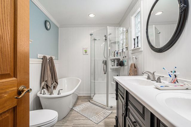 318 Fairway Drive, Coldwater, MI 49036