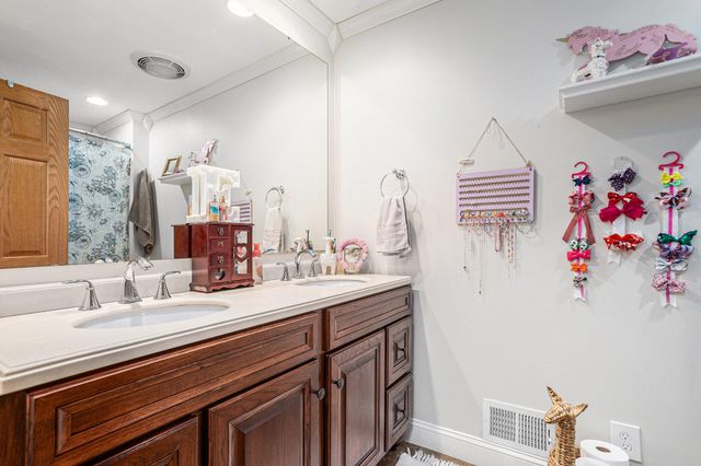 318 Fairway Drive, Coldwater, MI 49036