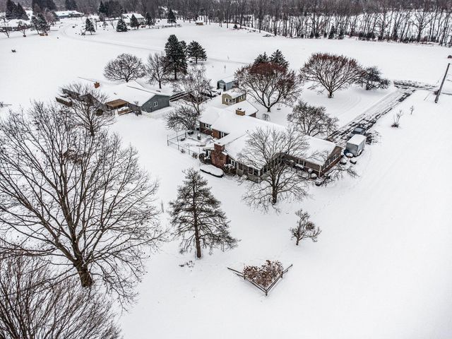 318 Fairway Drive, Coldwater, MI 49036