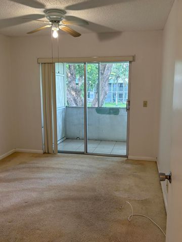 64 Sussex C, West Palm Beach, FL 33417