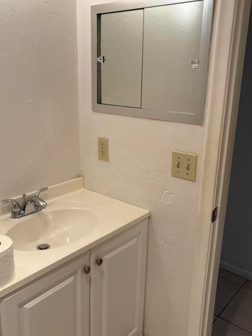 64 Sussex C, West Palm Beach, FL 33417