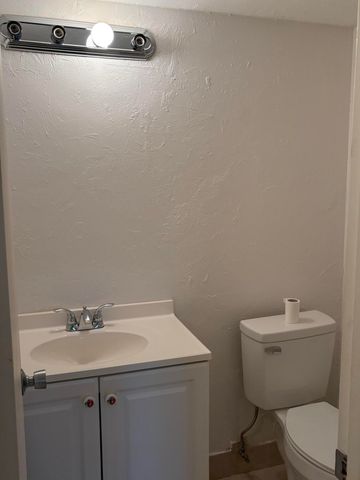 64 Sussex C, West Palm Beach, FL 33417