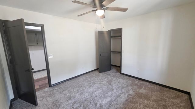 452 S Dove Valley Avenue, Springfield, MO 65802