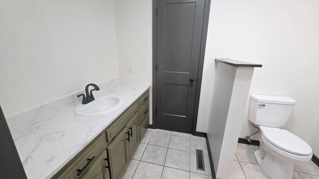 452 S Dove Valley Avenue, Springfield, MO 65802