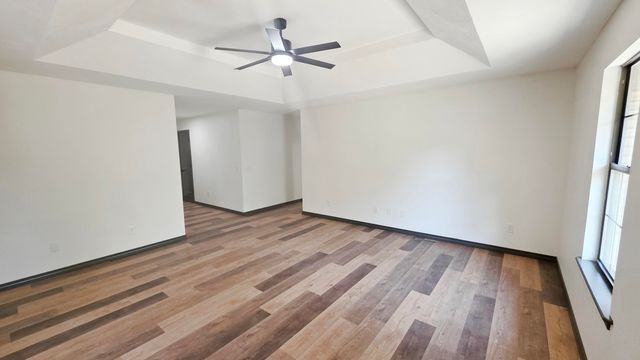 452 S Dove Valley Avenue, Springfield, MO 65802