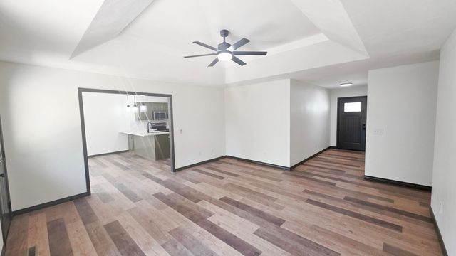 452 S Dove Valley Avenue, Springfield, MO 65802