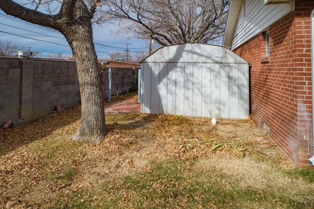 77 Circle Dr, La Junta, CO 81050