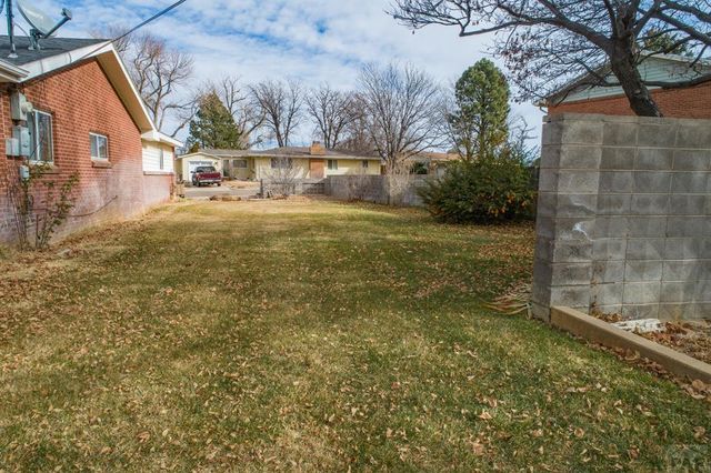 77 Circle Dr, La Junta, CO 81050