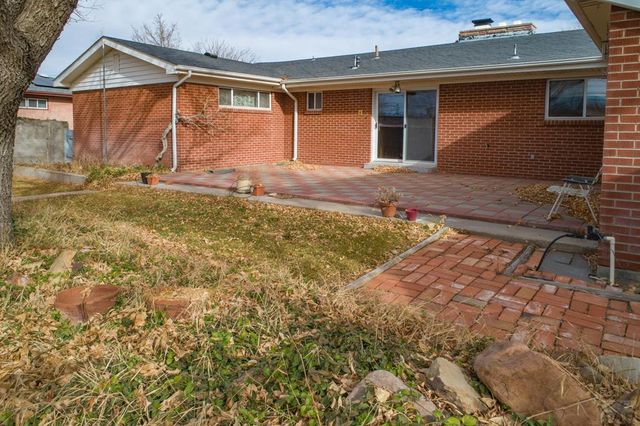 77 Circle Dr, La Junta, CO 81050