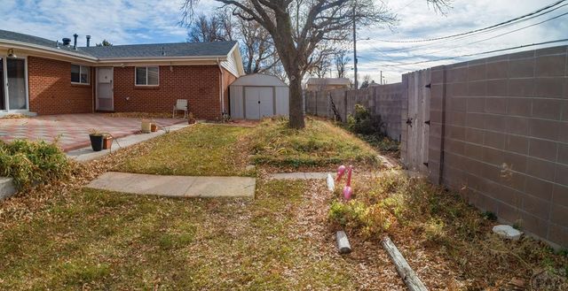 77 Circle Dr, La Junta, CO 81050