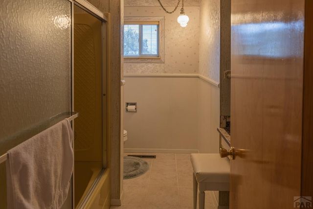 77 Circle Dr, La Junta, CO 81050