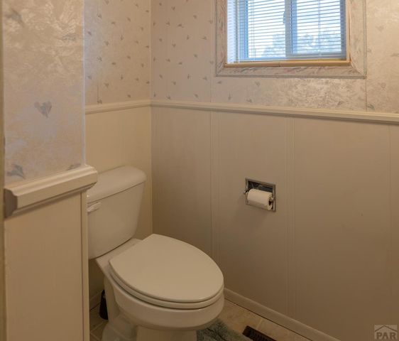 77 Circle Dr, La Junta, CO 81050