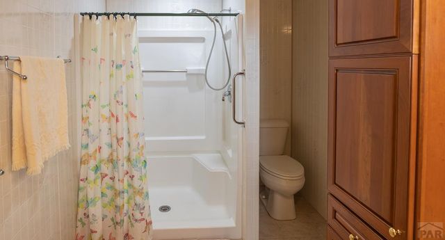 77 Circle Dr, La Junta, CO 81050