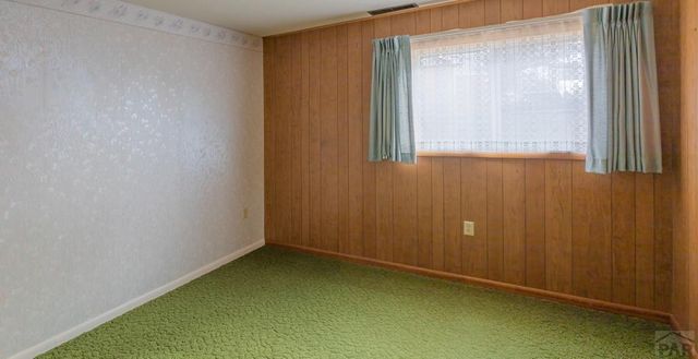 77 Circle Dr, La Junta, CO 81050