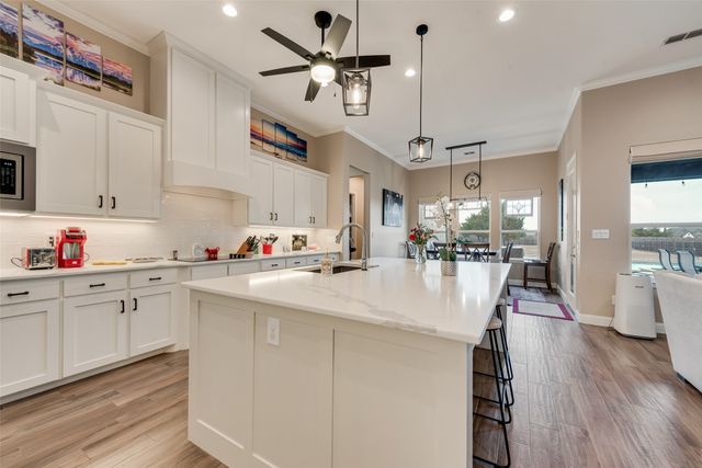 4041 Richard Road, Midlothian, TX 76065