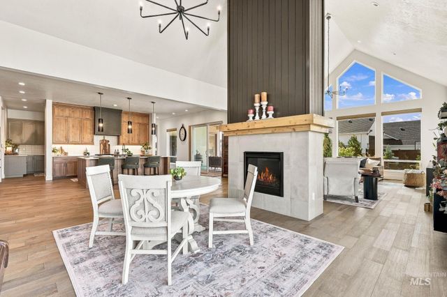 14567 N Whitefish Way, Boise, ID 83714