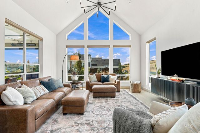 14567 N Whitefish Way, Boise, ID 83714