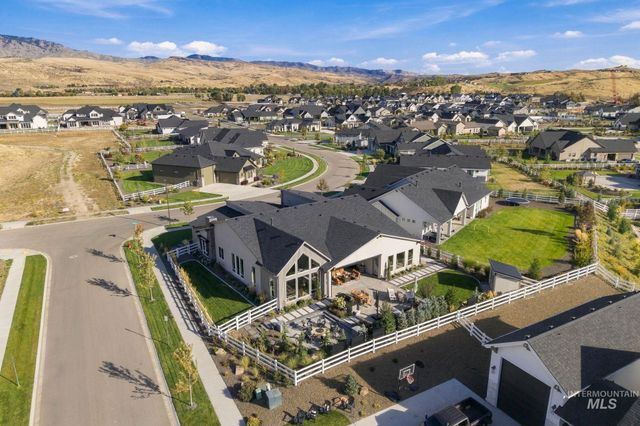 14567 N Whitefish Way, Boise, ID 83714