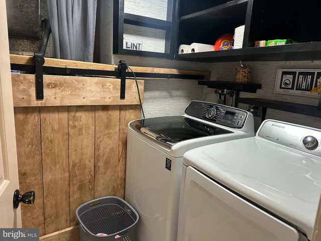 17 NAYLOR CT, Quakertown, PA 18951