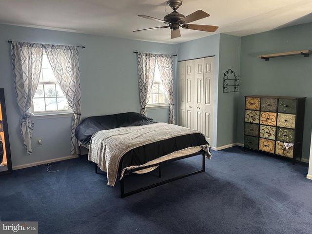 17 NAYLOR CT, Quakertown, PA 18951