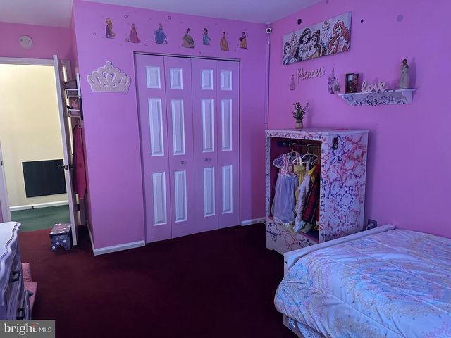 17 NAYLOR CT, Quakertown, PA 18951