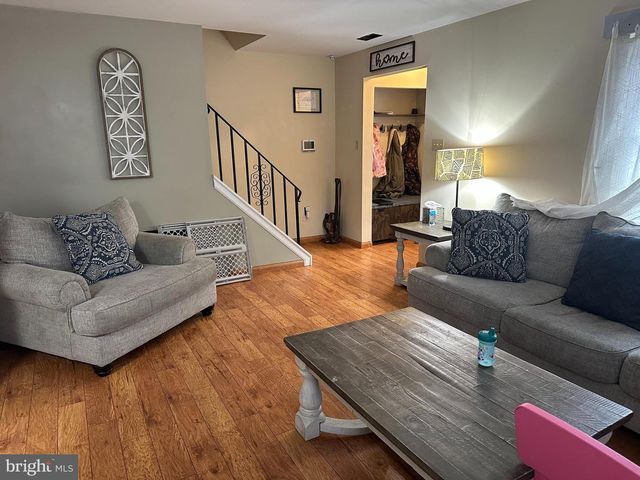 17 NAYLOR CT, Quakertown, PA 18951