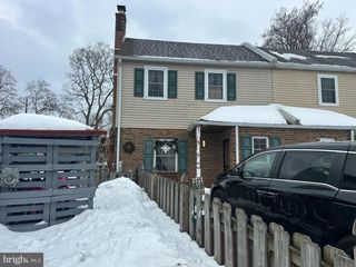 17 NAYLOR CT, Quakertown, PA 18951