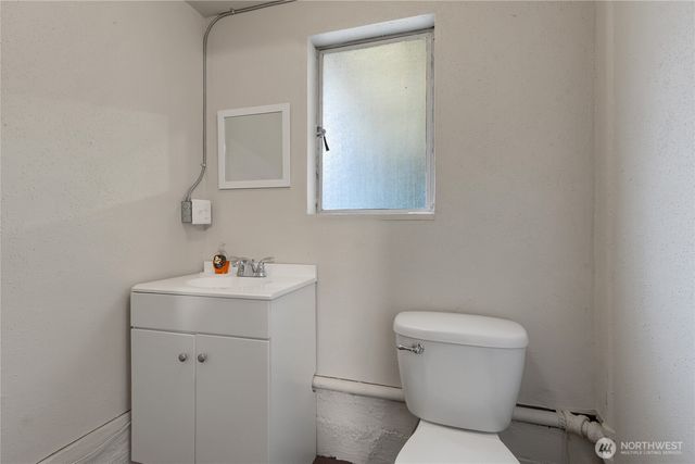 12019 Bingham Avenue E, Tacoma, WA 98446