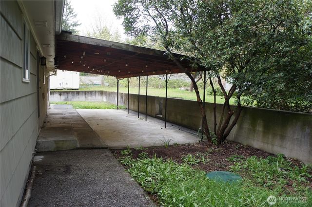 12019 Bingham Avenue E, Tacoma, WA 98446