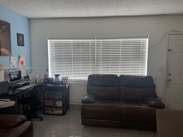 13221 SW 17th Ln 20-4, Miami, FL 33175