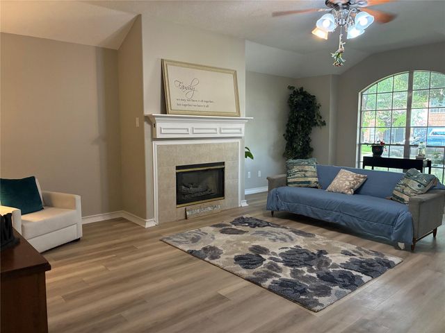 19318 Arbor Pines Lane, Humble, TX 77346