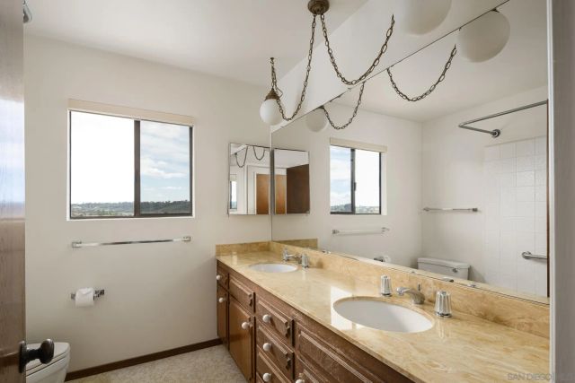 2712 Mateo Pl, Carlsbad, CA 92009