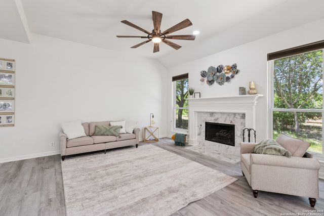 2023 Flint Oak, San Antonio, TX 78248